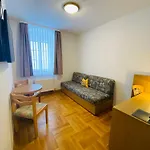 Otel Rotgiesserhaus 3*