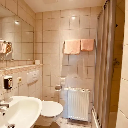 Otel Rotgiesserhaus 3*