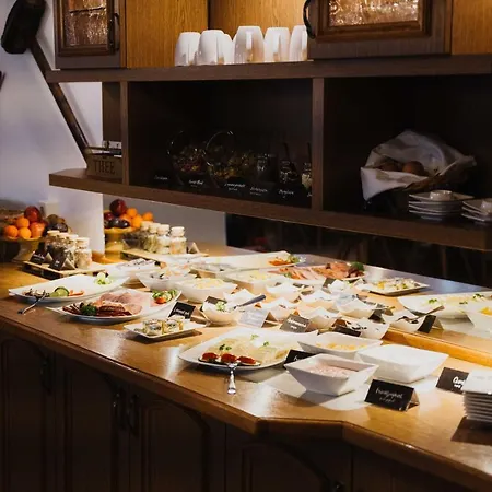 Hotel Rotgiesserhaus 3*