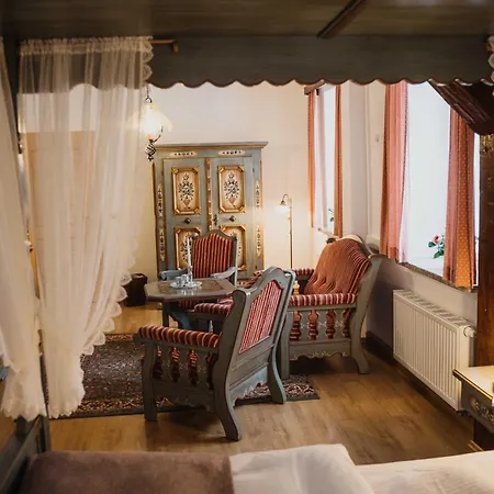 Rotgiesserhaus Otel 3*